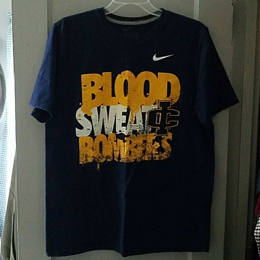 Nike tee
